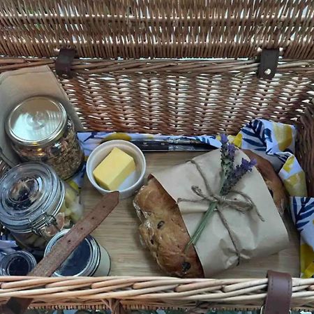 Wattle Creek Studio With Breakfast Basket Amberley Exterior photo